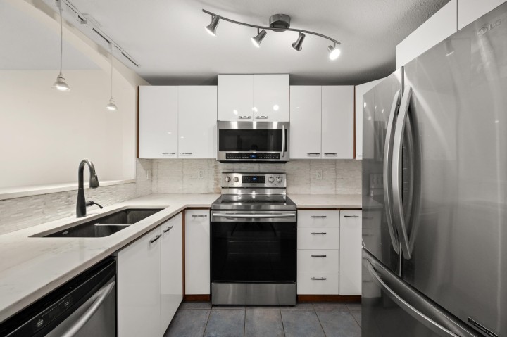 Photo 16 at 15 - 1005 Lynn Valley Road, Lynn Valley, North Vancouver