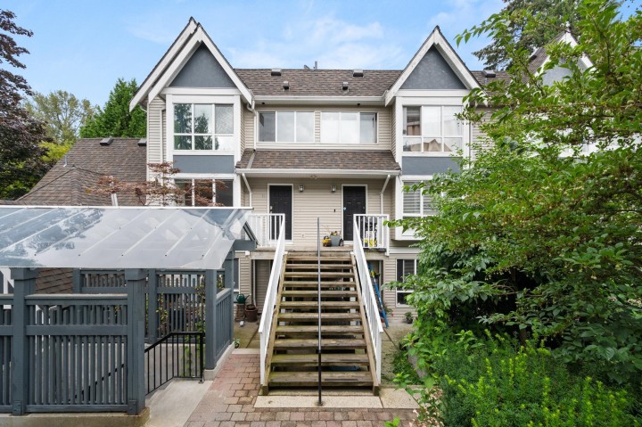 Photo 3 at 15 - 1005 Lynn Valley Road, Lynn Valley, North Vancouver