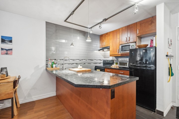 Photo 6 at 615 - 1330 Burrard Street, Downtown VW, Vancouver West