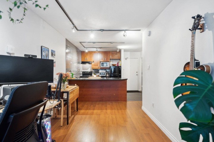 Photo 4 at 615 - 1330 Burrard Street, Downtown VW, Vancouver West