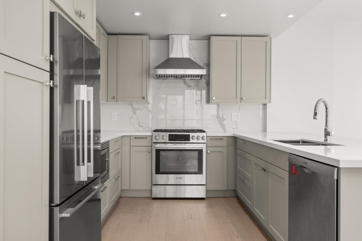 Photo 12 at 701 - 120 W 16th Street, Central Lonsdale, North Vancouver