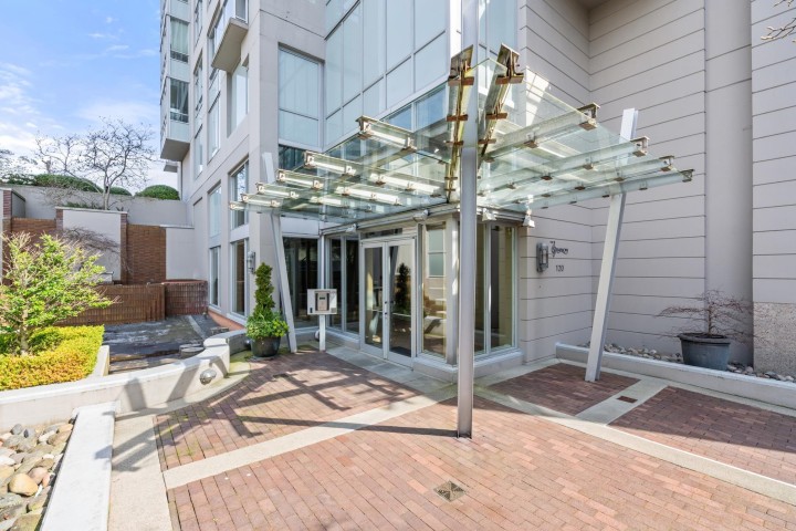 Photo 1 at 701 - 120 W 16th Street, Central Lonsdale, North Vancouver