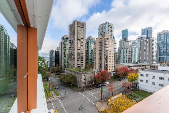 Photo 13 at 1006 - 1408 Robson Street, West End VW, Vancouver West