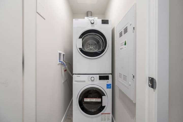 Photo 12 at 507 - 5608 Berton Avenue, University VW, Vancouver West