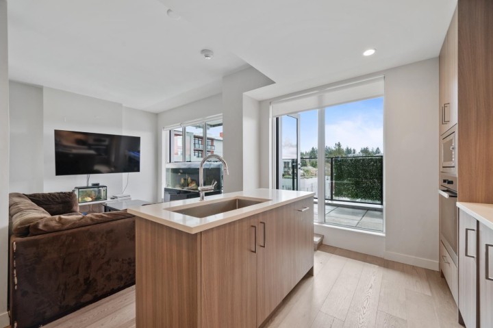 Photo 5 at 508 - 528 W King Edward Avenue, Cambie, Vancouver West