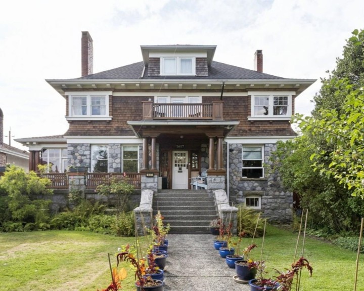 Photo 1 at 1617 W Grand Boulevard, Boulevard, North Vancouver