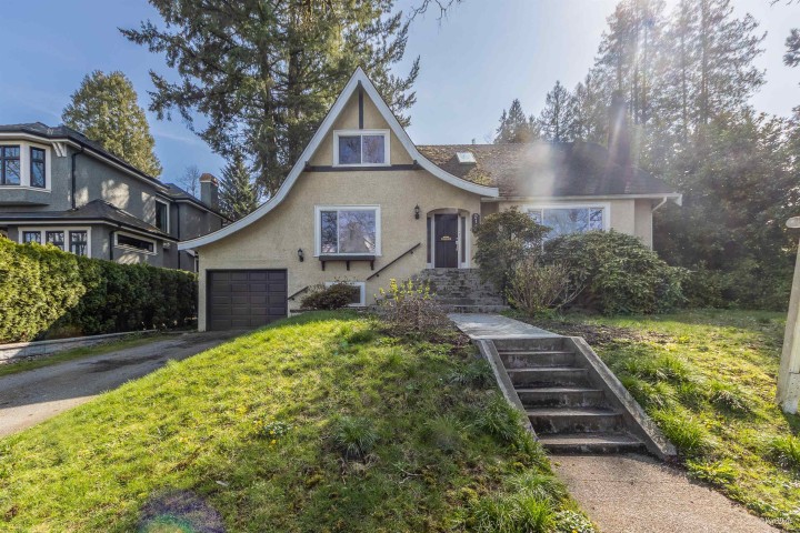 Photo 1 at 2146 W 33rd Avenue, Quilchena, Vancouver West