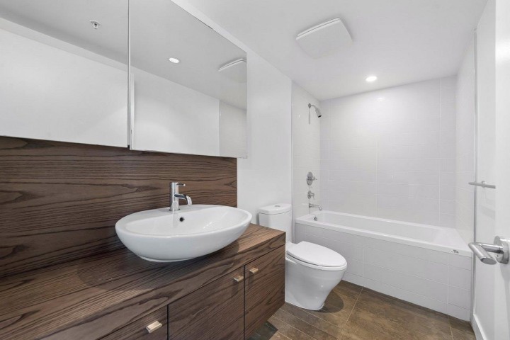 Photo 3 at 701 - 5782 Berton Avenue, University VW, Vancouver West