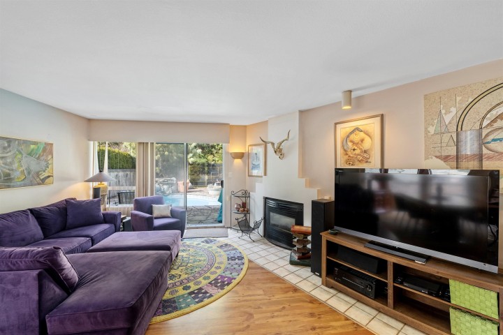 Photo 7 at 3424 Gaspe Place, Northlands, North Vancouver