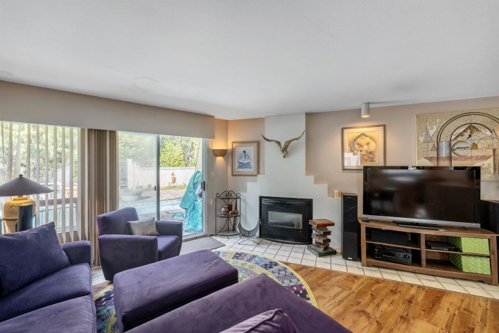 Photo 9 at 3424 Gaspe Place, Northlands, North Vancouver