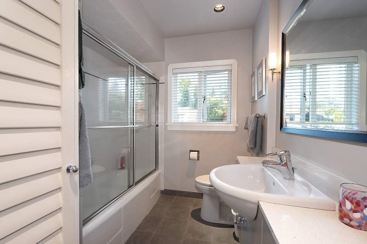 Photo 15 at 4726 W 7th Avenue, University VW, Vancouver West