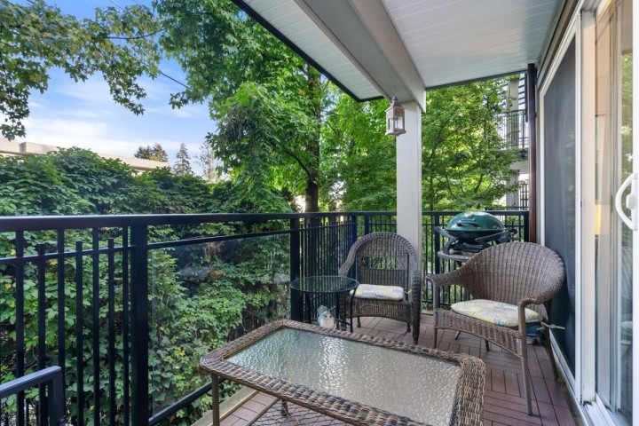 Photo 17 at 303 - 106 W Kings Road, Upper Lonsdale, North Vancouver