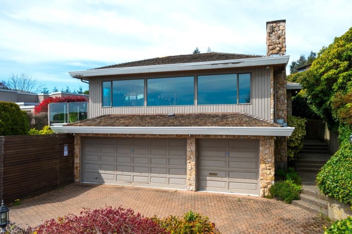 Photo 2 at 4231 Rockridge Crescent, Rockridge, West Vancouver