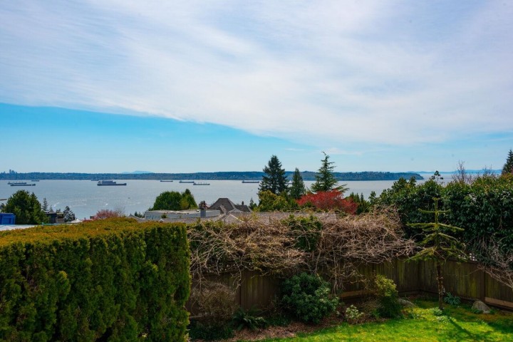 Photo 24 at 4231 Rockridge Crescent, Rockridge, West Vancouver