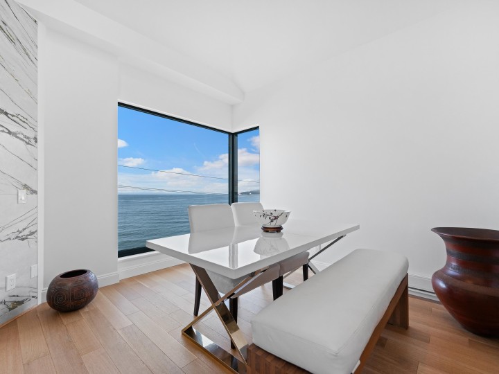 Photo 15 at 303 - 2190 Argyle Avenue, Dundarave, West Vancouver