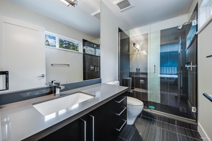 Photo 32 at 3771 Southridge Avenue, Bayridge, West Vancouver
