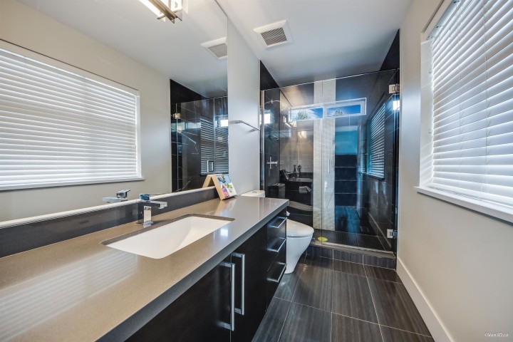 Photo 28 at 3771 Southridge Avenue, Bayridge, West Vancouver