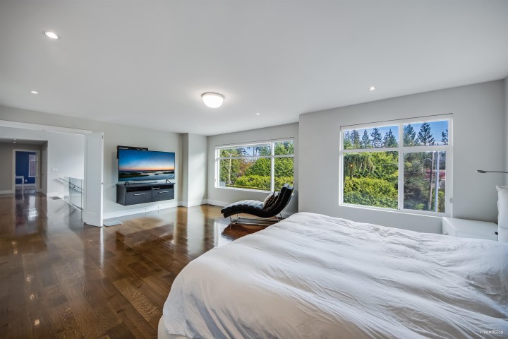 Photo 24 at 3771 Southridge Avenue, Bayridge, West Vancouver