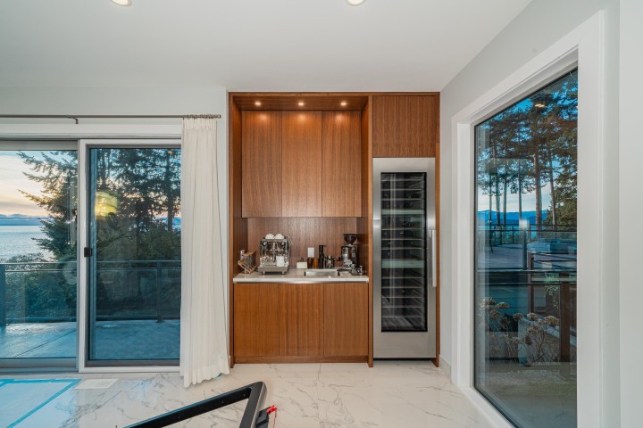 Photo 12 at 5290 Gulf Place, Caulfeild, West Vancouver