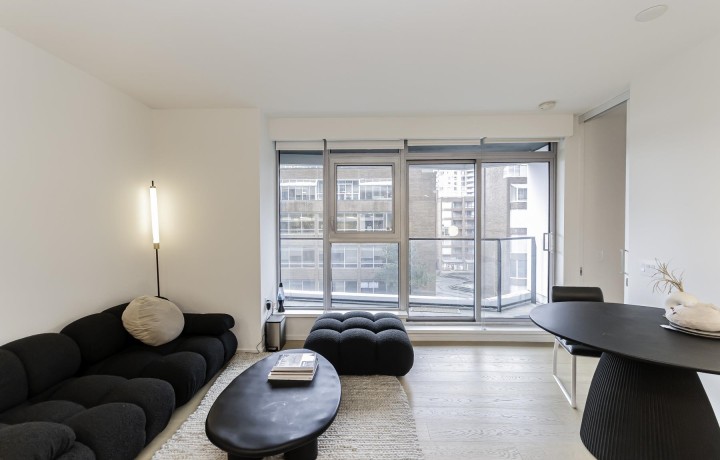 Photo 2 at 606 - 889 Pacific Street, Downtown VW, Vancouver West