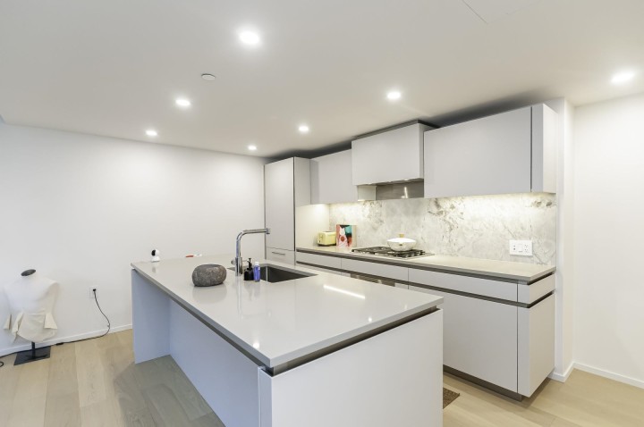 Photo 14 at 606 - 889 Pacific Street, Downtown VW, Vancouver West