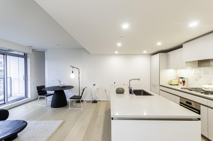 Photo 4 at 606 - 889 Pacific Street, Downtown VW, Vancouver West