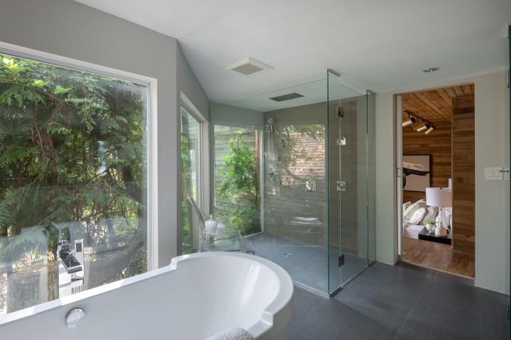 Photo 24 at 2802 Panorama Drive, Deep Cove, North Vancouver