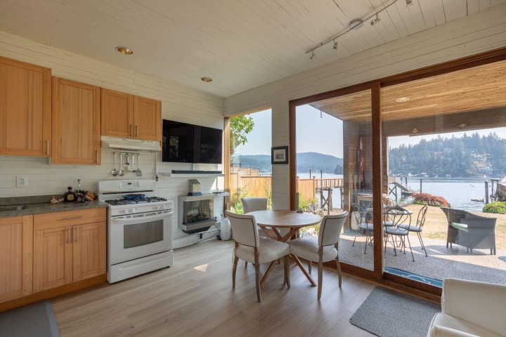 Photo 31 at 2802 Panorama Drive, Deep Cove, North Vancouver