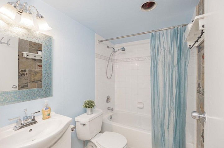 Photo 13 at 1702 - 811 Helmcken Street, Downtown VW, Vancouver West