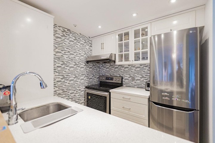 Photo 7 at 1702 - 811 Helmcken Street, Downtown VW, Vancouver West