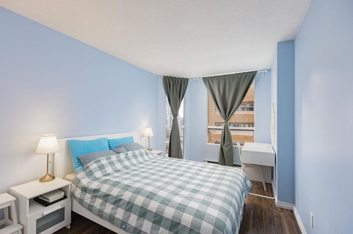 Photo 10 at 1702 - 811 Helmcken Street, Downtown VW, Vancouver West