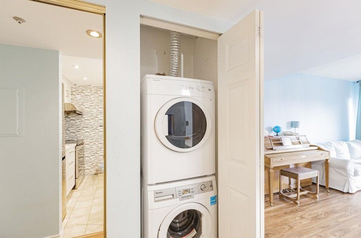 Photo 18 at 1702 - 811 Helmcken Street, Downtown VW, Vancouver West