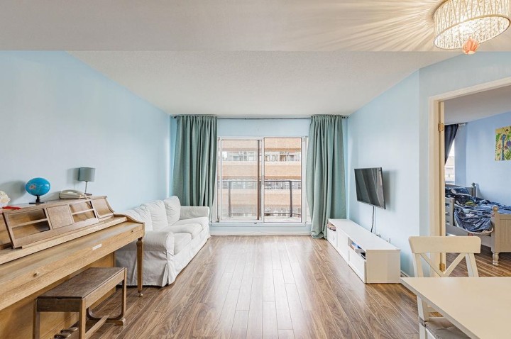 Photo 8 at 1702 - 811 Helmcken Street, Downtown VW, Vancouver West