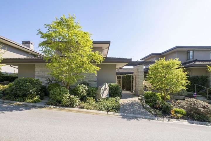 Photo 2 at 4987 Meadfeild Wynd, Caulfeild, West Vancouver