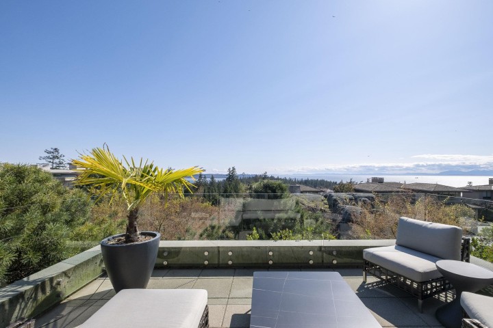 Photo 37 at 4987 Meadfeild Wynd, Caulfeild, West Vancouver