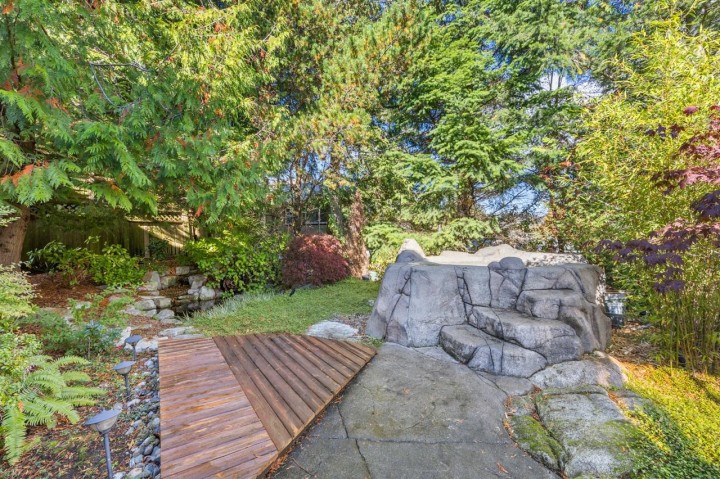 Photo 34 at 5401 West Vista Court, Upper Caulfeild, West Vancouver