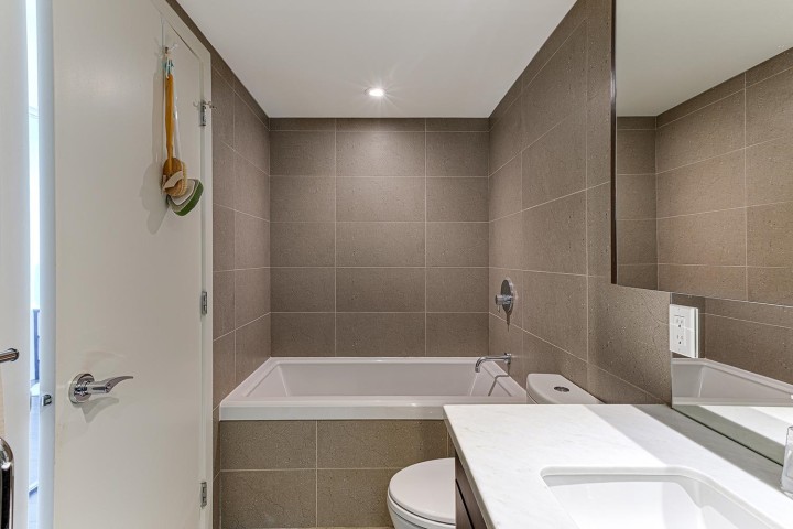 Photo 13 at 1404 - 138 W 1st Avenue, False Creek, Vancouver West