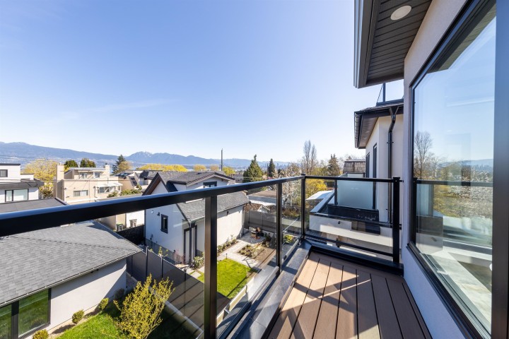 Photo 23 at 4039 W 11th Avenue, Point Grey, Vancouver West
