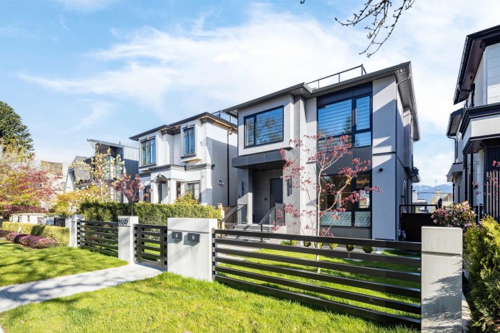 Photo 3 at 4039 W 11th Avenue, Point Grey, Vancouver West