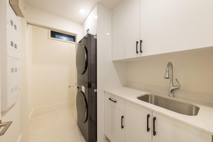 Photo 35 at 4039 W 11th Avenue, Point Grey, Vancouver West