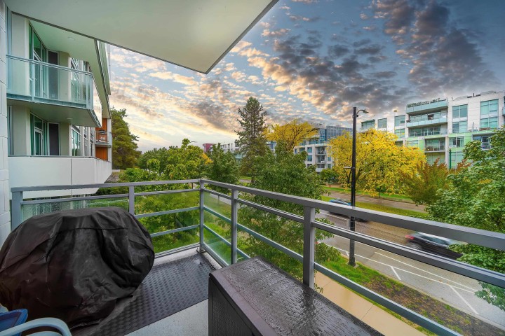 Photo 4 at 205 - 4932 Cambie Street, Cambie, Vancouver West