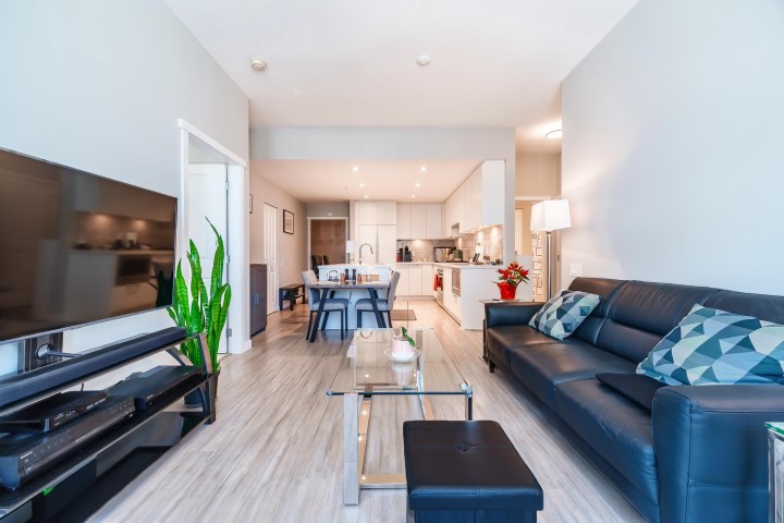 Photo 6 at 301 - 3188 Riverwalk Avenue, South Marine, Vancouver East