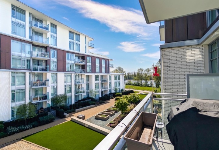 Photo 26 at 301 - 3188 Riverwalk Avenue, South Marine, Vancouver East