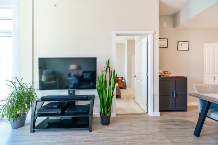 Photo 7 at 301 - 3188 Riverwalk Avenue, South Marine, Vancouver East