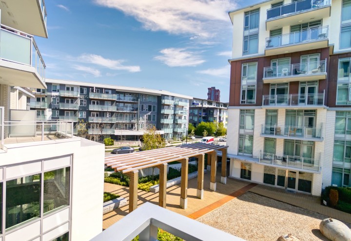 Photo 24 at 301 - 3188 Riverwalk Avenue, South Marine, Vancouver East