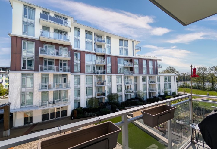 Photo 25 at 301 - 3188 Riverwalk Avenue, South Marine, Vancouver East