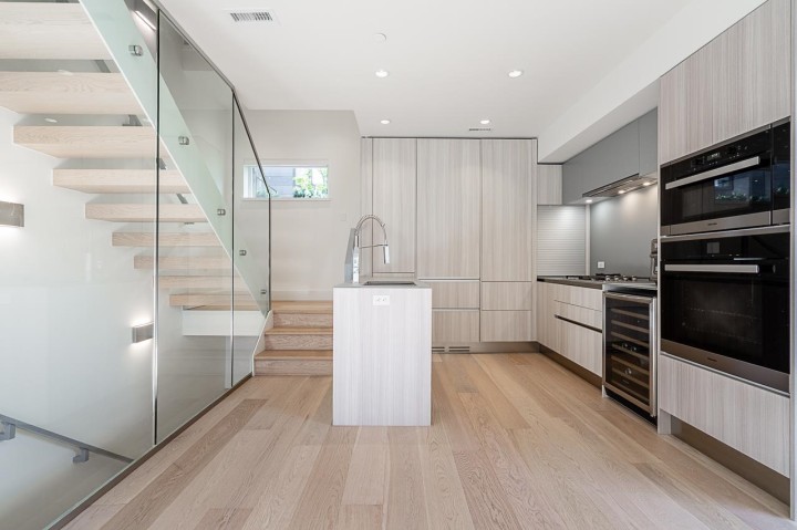 Photo 7 at 158 W Woodstock Avenue, Cambie, Vancouver West