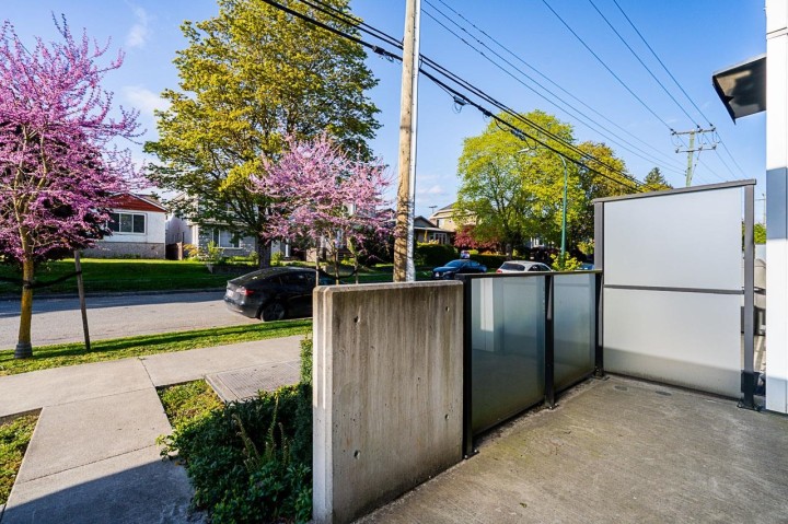 Photo 3 at 158 W Woodstock Avenue, Cambie, Vancouver West