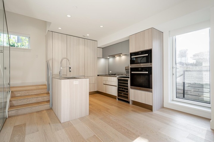 Photo 10 at 158 W Woodstock Avenue, Cambie, Vancouver West