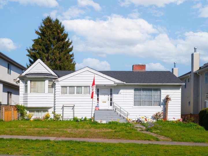 Photo 2 at 7898 Osler Street, Marpole, Vancouver West